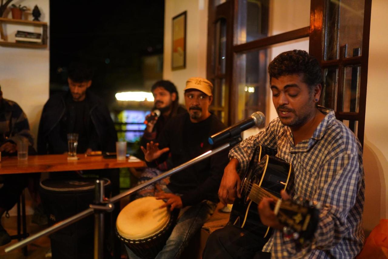 Young Monk Hostel & Cafe Dharamkot McLeod Ganj Εξωτερικό φωτογραφία