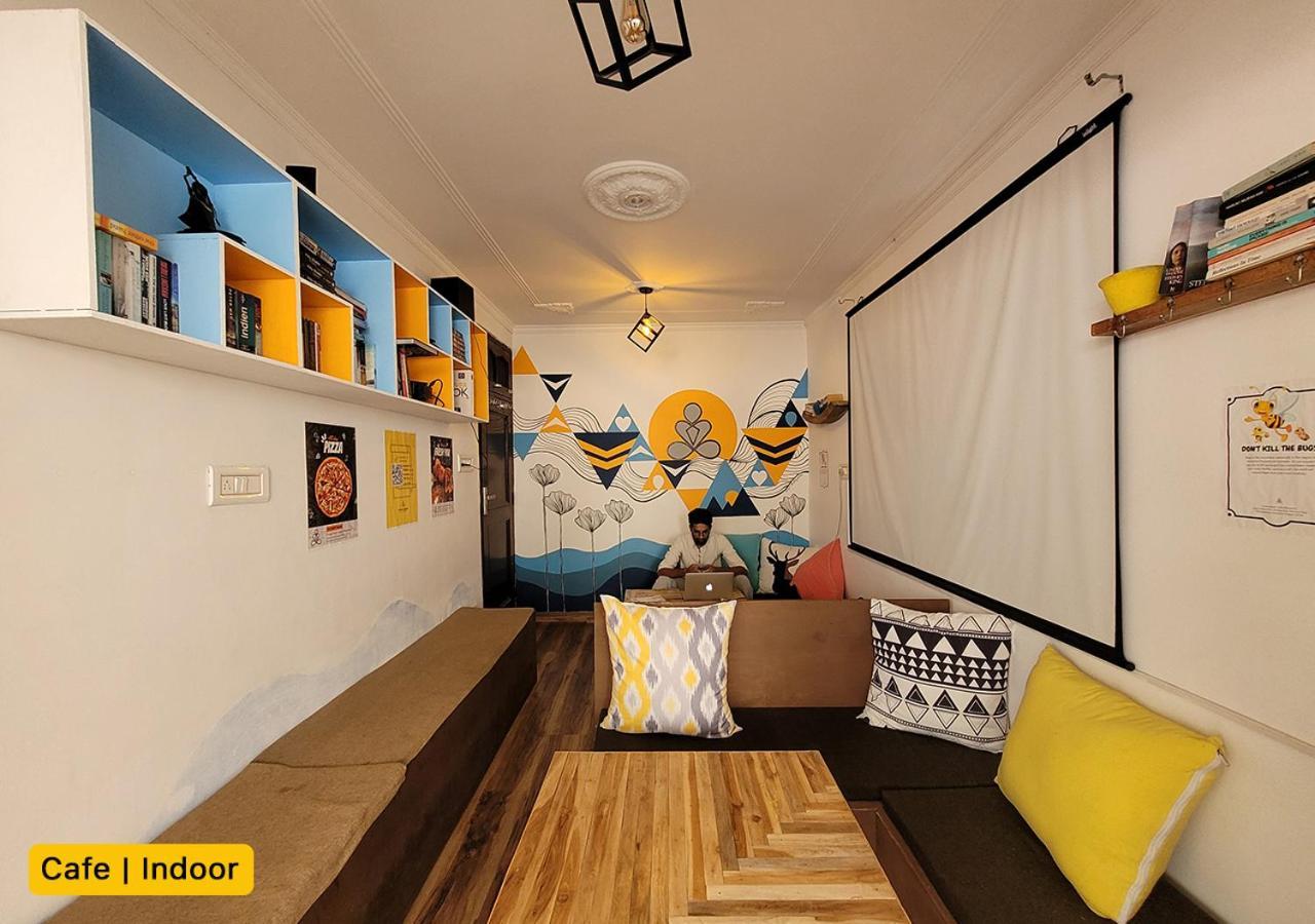 Young Monk Hostel & Cafe Dharamkot McLeod Ganj Εξωτερικό φωτογραφία